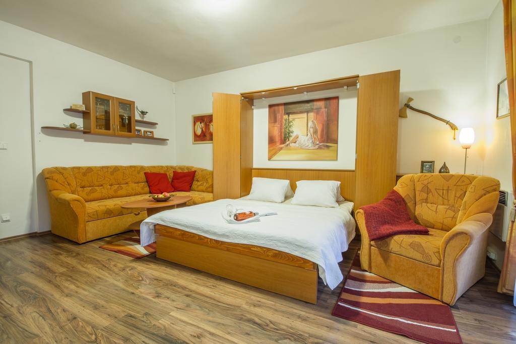Vila Helena - Apartment Helena 2 Ruzomberok Chambre photo